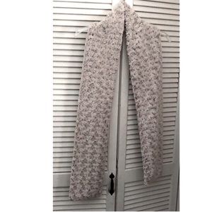 Pandemonium Seattle Millinery Cream Rosette Faux Fur Plush Reversible Scarf